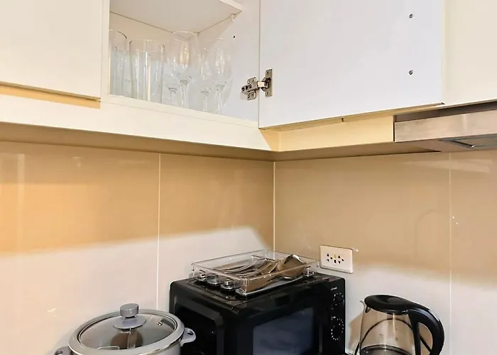 Apartamento Chic Classy 1br Bgc Uptown Parksuites T2 W Balcony *