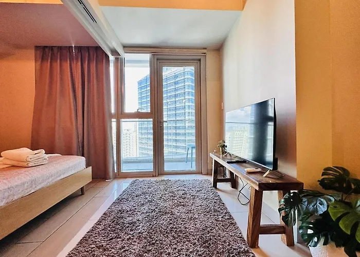 Apartamento Chic Classy 1br Bgc Uptown Parksuites T2 W Balcony Manila