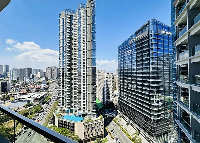 Apartamento Chic Classy 1br Bgc Uptown Parksuites T2 W Balcony Manila