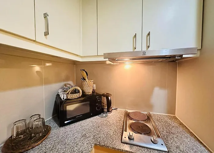 Chic Classy 1br Bgc Uptown Parksuites T2 W Balcony Apartamento *