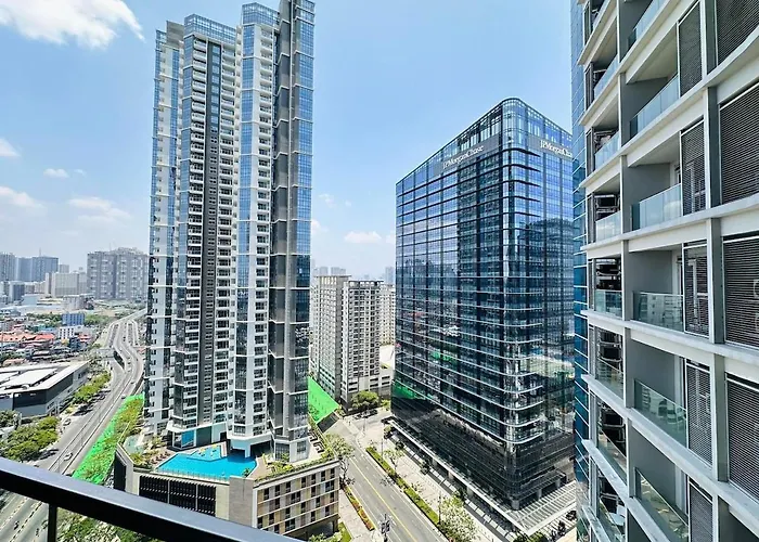 Chic Classy 1br Bgc Uptown Parksuites T2 W Balcony