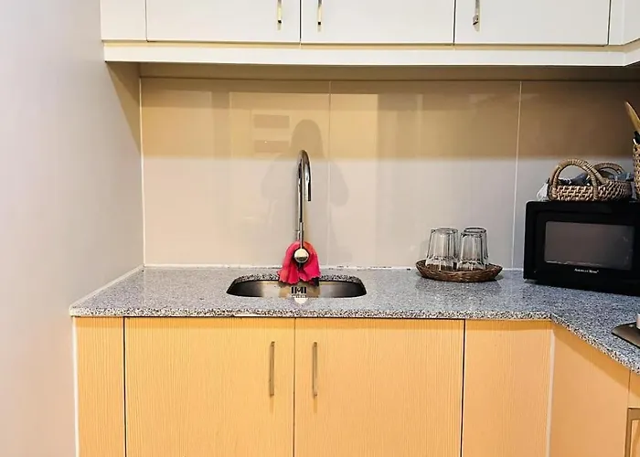 Apartamento Chic Classy 1br Bgc Uptown Parksuites T2 W Balcony