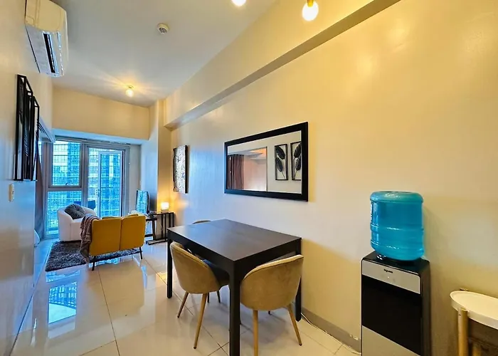 Chic Classy 1br Bgc Uptown Parksuites T2 W Balcony Apartamento Manila