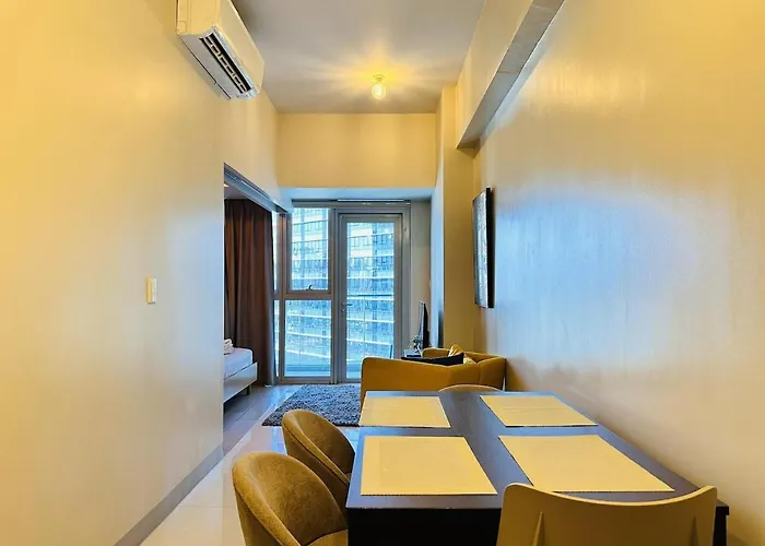 Chic Classy 1br Bgc Uptown Parksuites T2 W Balcony * Manila