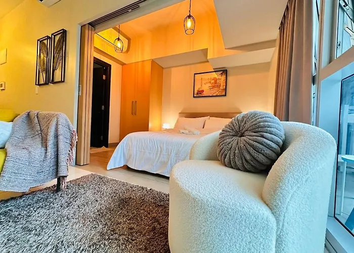 Chic Classy 1br Bgc Uptown Parksuites T2 W Balcony